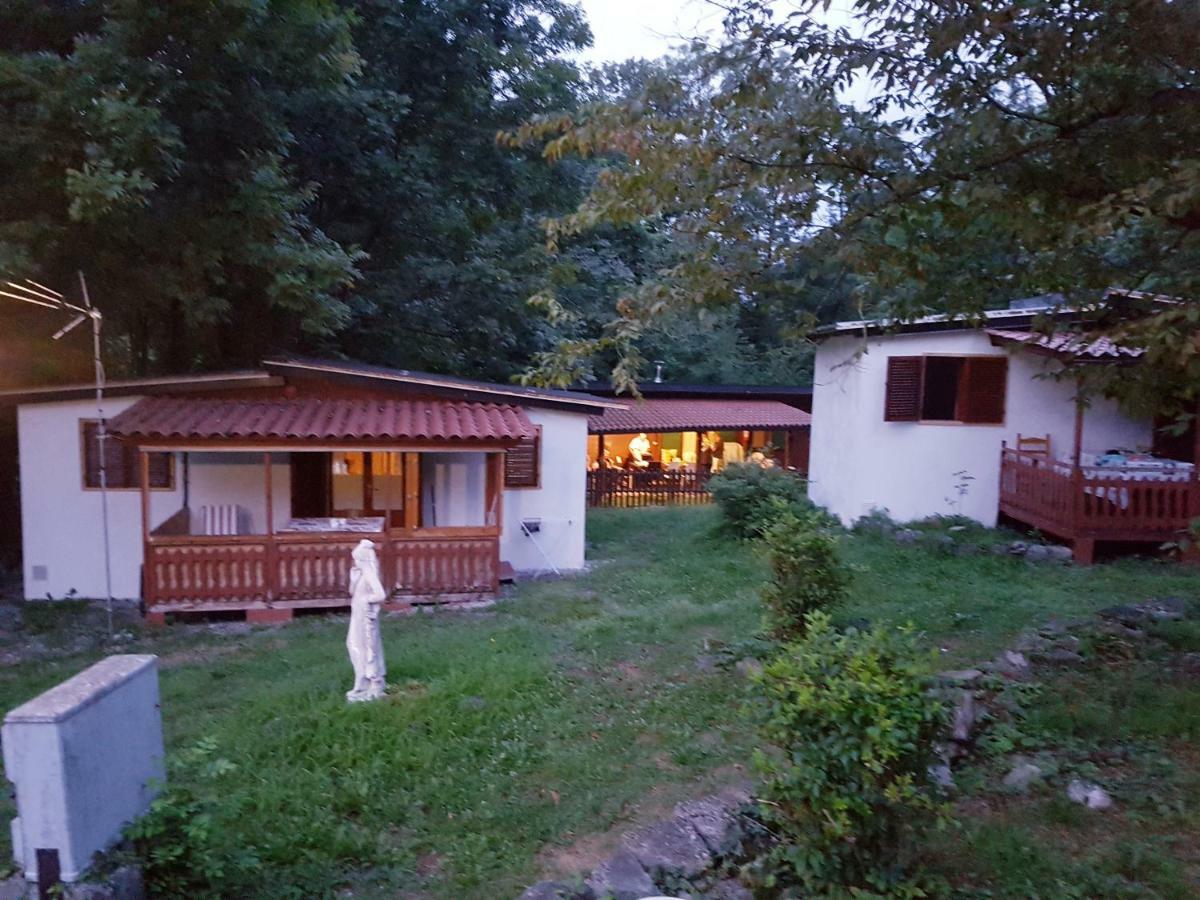 Crotto Caraco Appartamenti Bungalow Chalet ปอร์เลซซา ภายนอก รูปภาพ